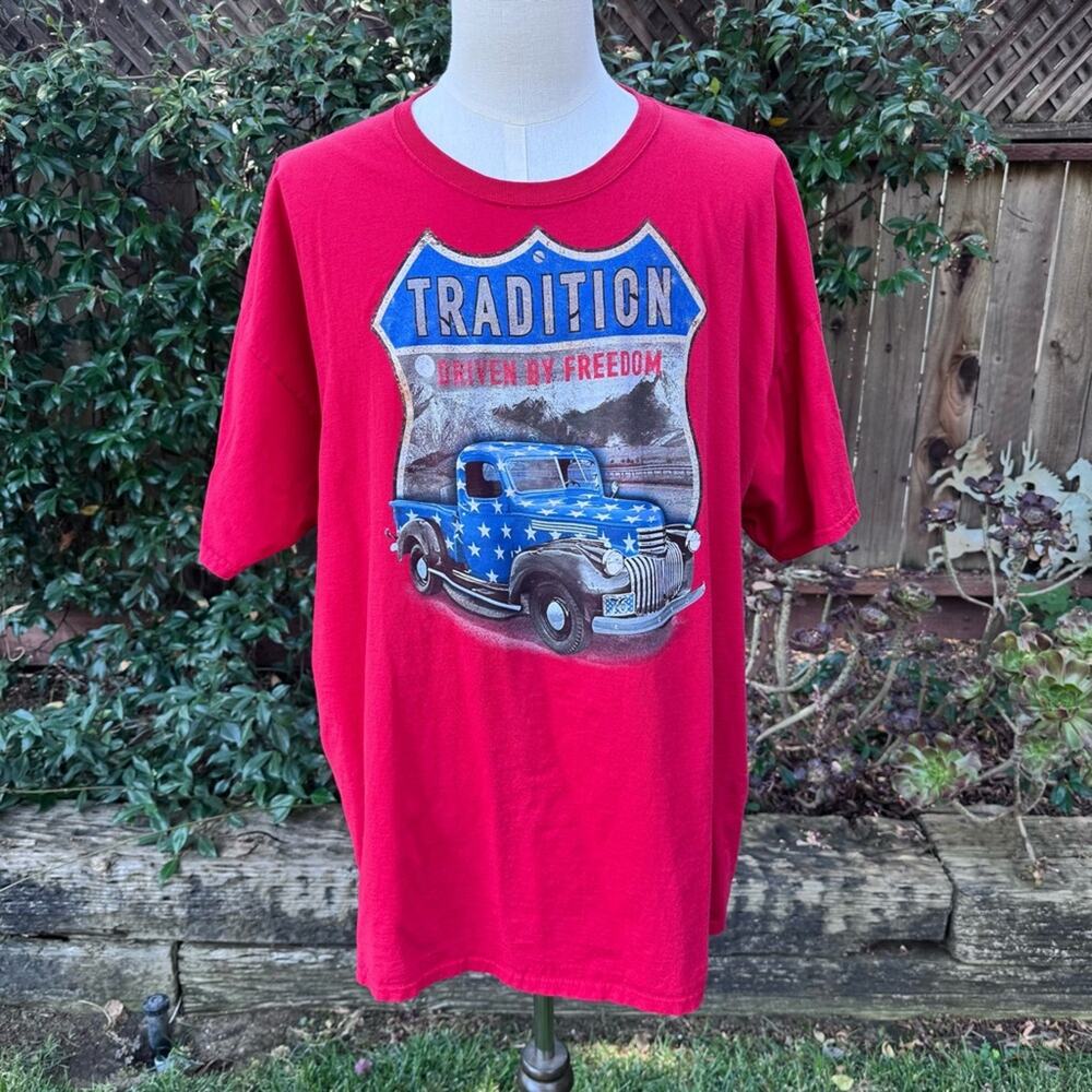 Vintage Car Truck America Red White Blue T-shirt Tee Patriotic Men's Size 3XL